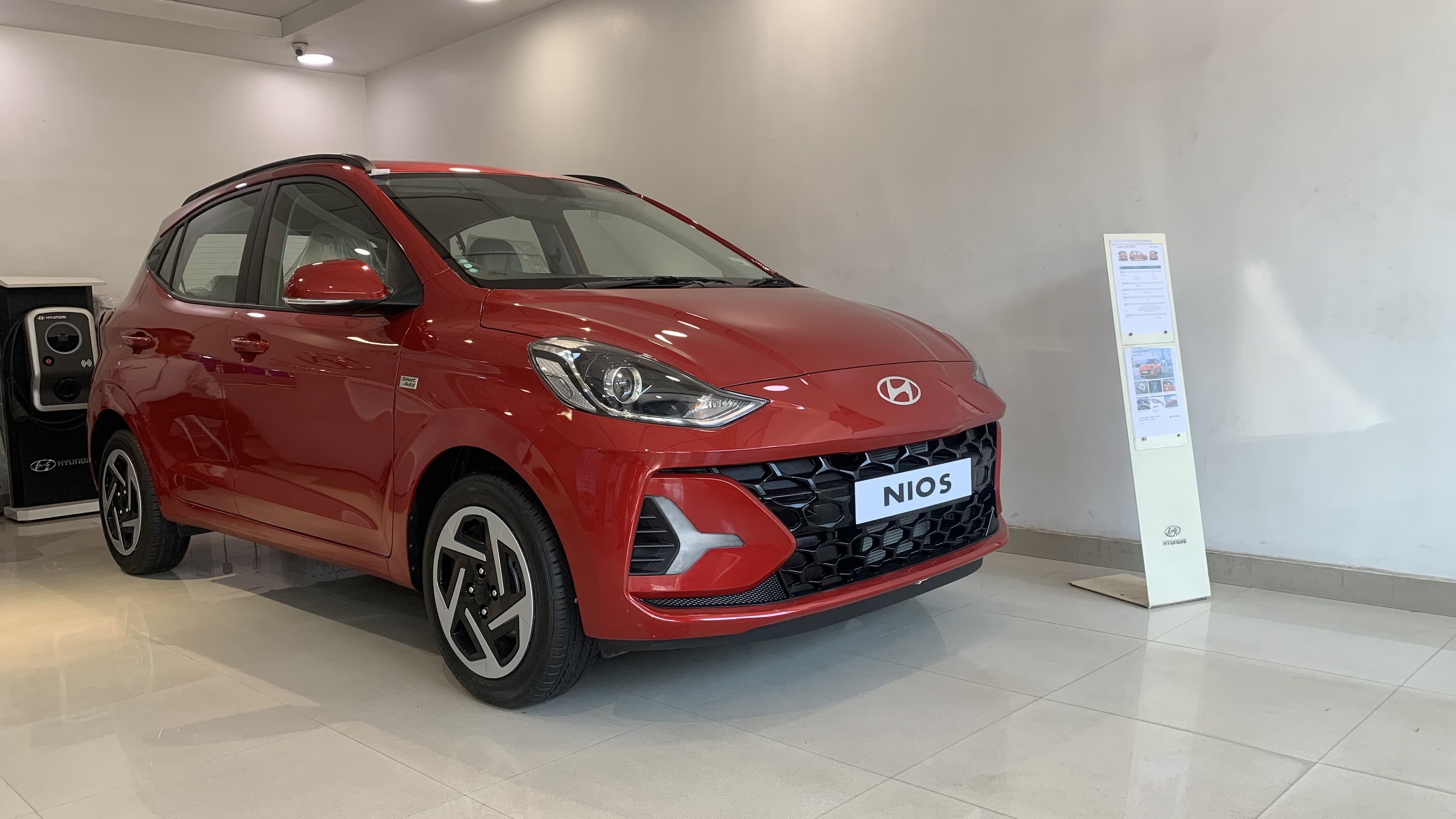 Hyundai Nios i10 Automatic discount